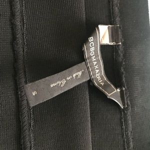 BCBGMaxAzria Tops - BCBG crop top black BCBGMaxAzria Tops - BCBG crop top black